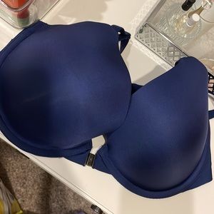 NEW Victoria’s Secret Uplift Demi bra